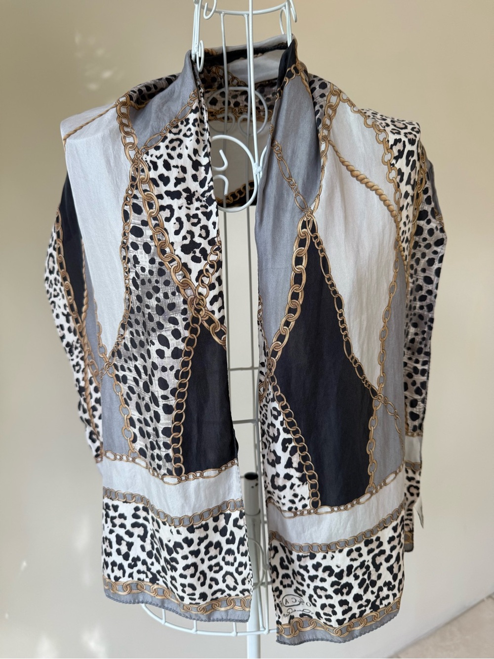 Oscar de la Renta 100% Silk Scarf Leopard Chain Print Gray Black Gold 50x11
